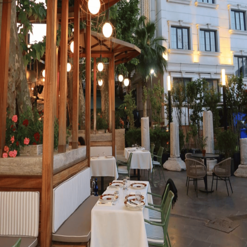 NUZ RESTAURANT