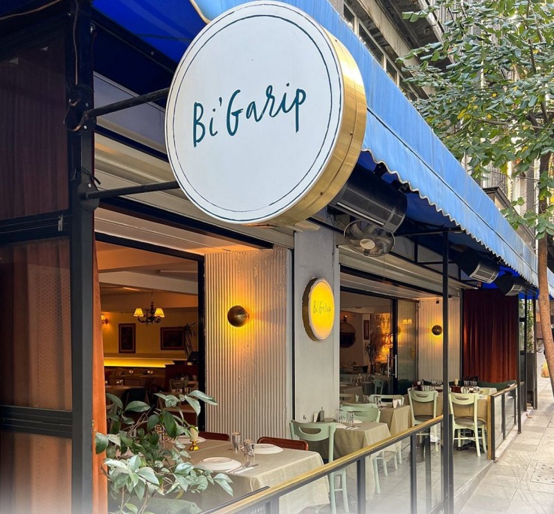 Bİ GARİP MEYHANE
